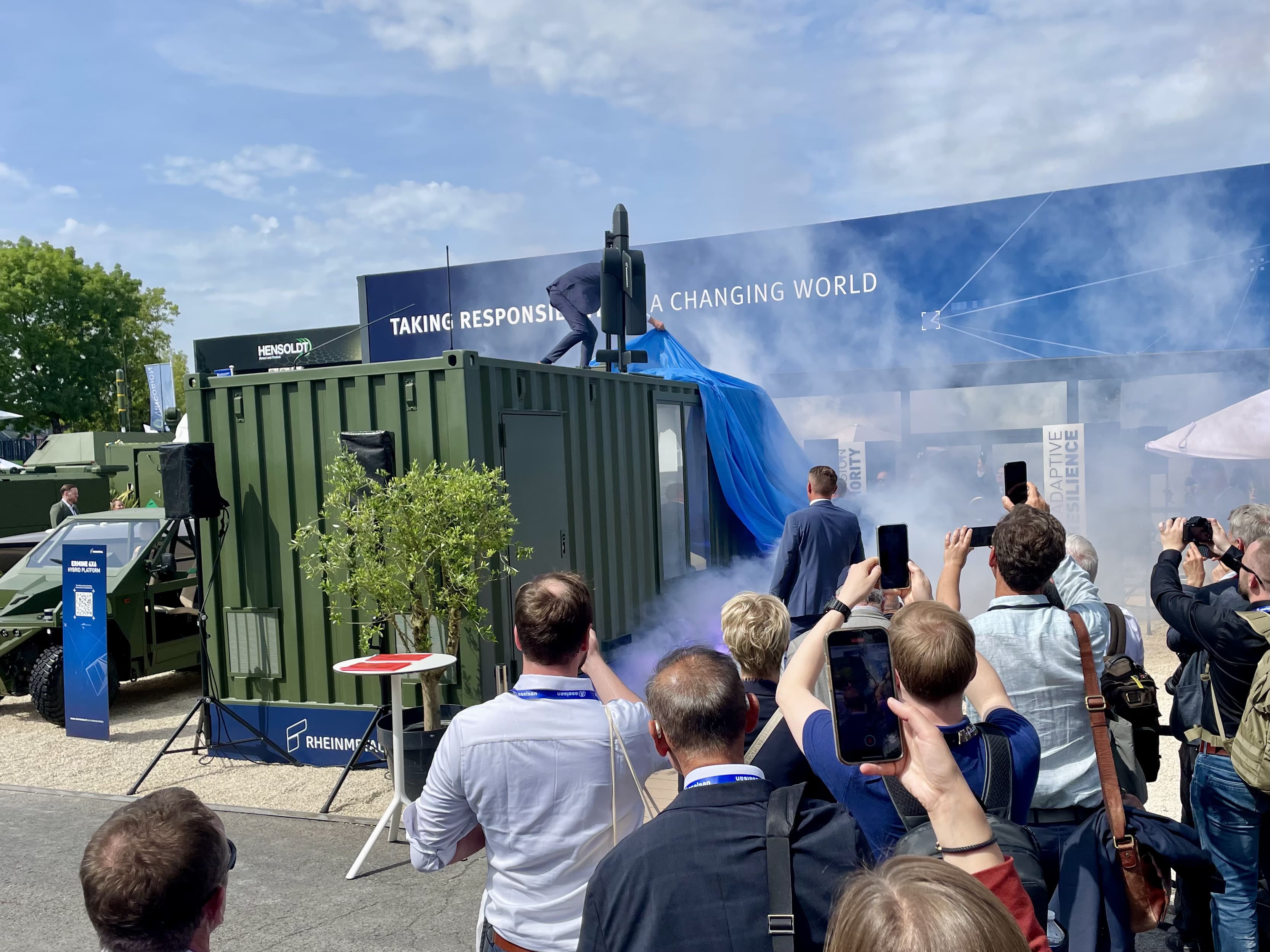 Rheinmetall Unveils Container-Based Loitering Munition Launcher Capable of Firing 18 FV-014 Drones per Box