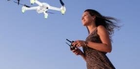 2022年最佳入門無人機推薦評測:新手購機指南 1
