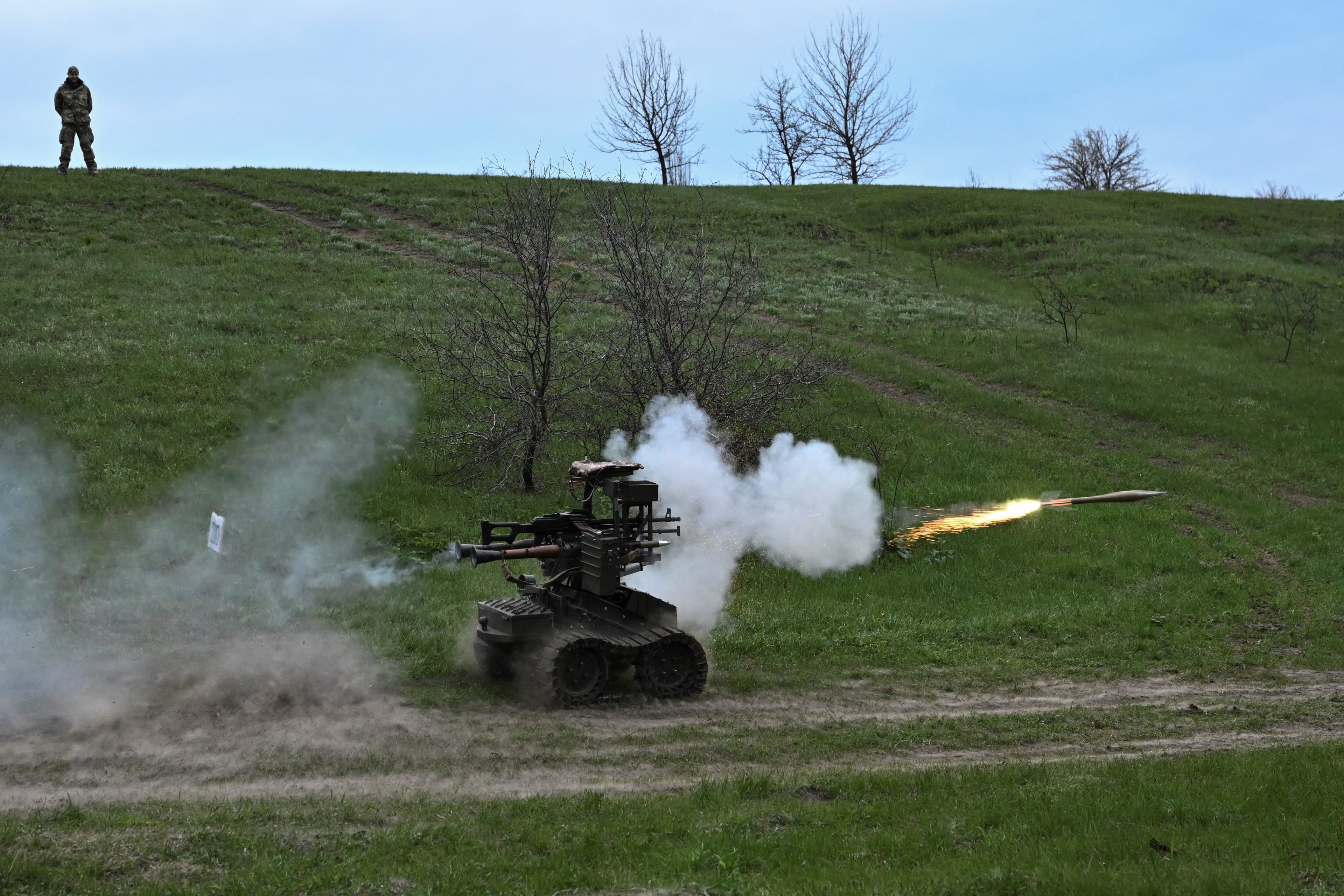 烏克蘭2026年將部署25,000台地面機器人 目標全面取代前線士兵後勤任務 1