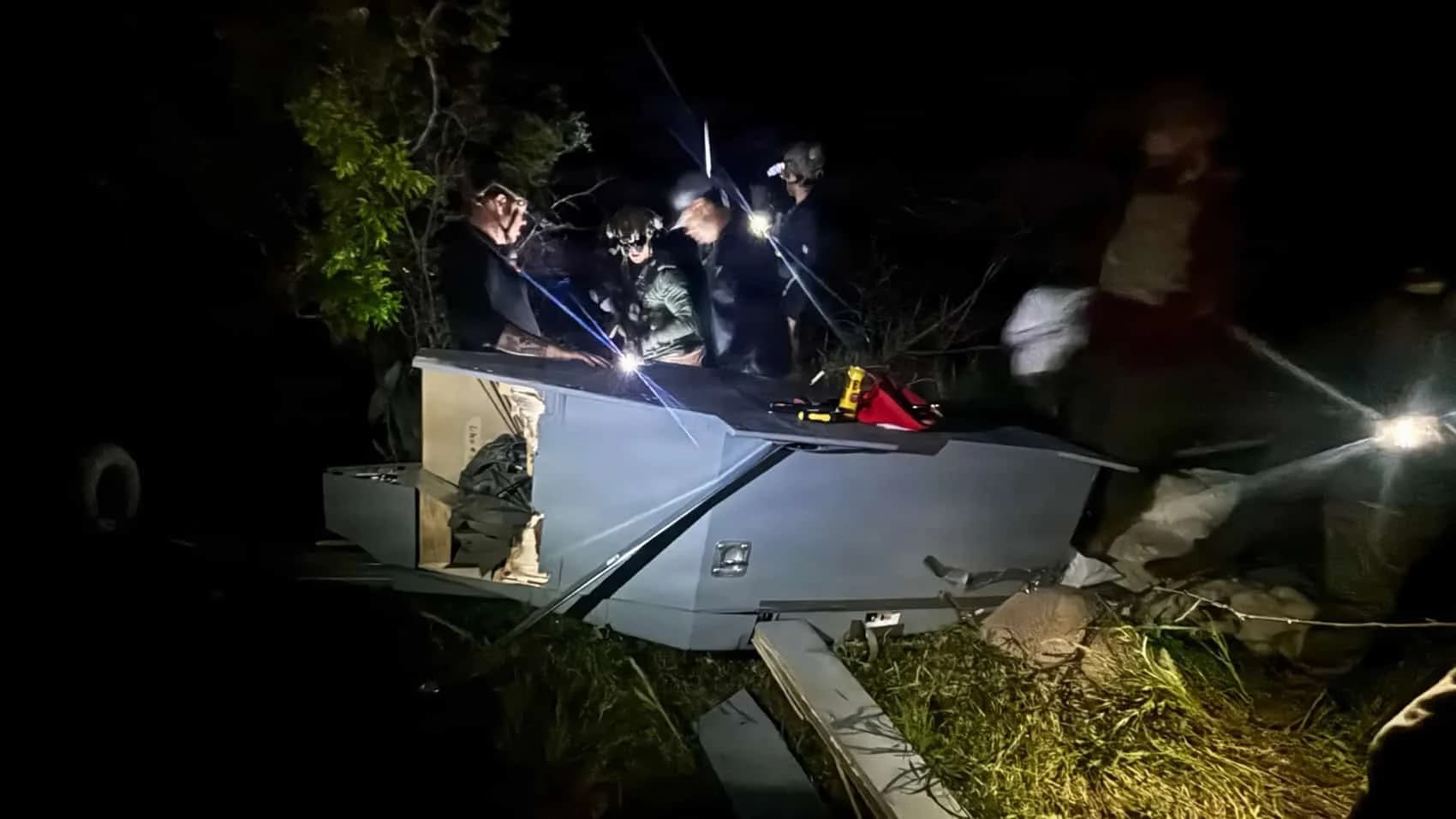 綠扁帽部隊在北約演習中空投500磅滑翔無人機 測試戰場補給新模式 1
