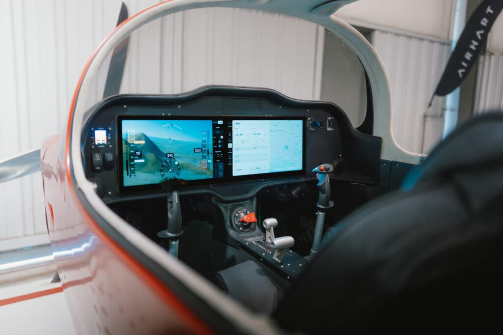 聯合航空投資部門押注新創Airhart 打造「像開車一樣簡單」的個人飛機航電系統 1