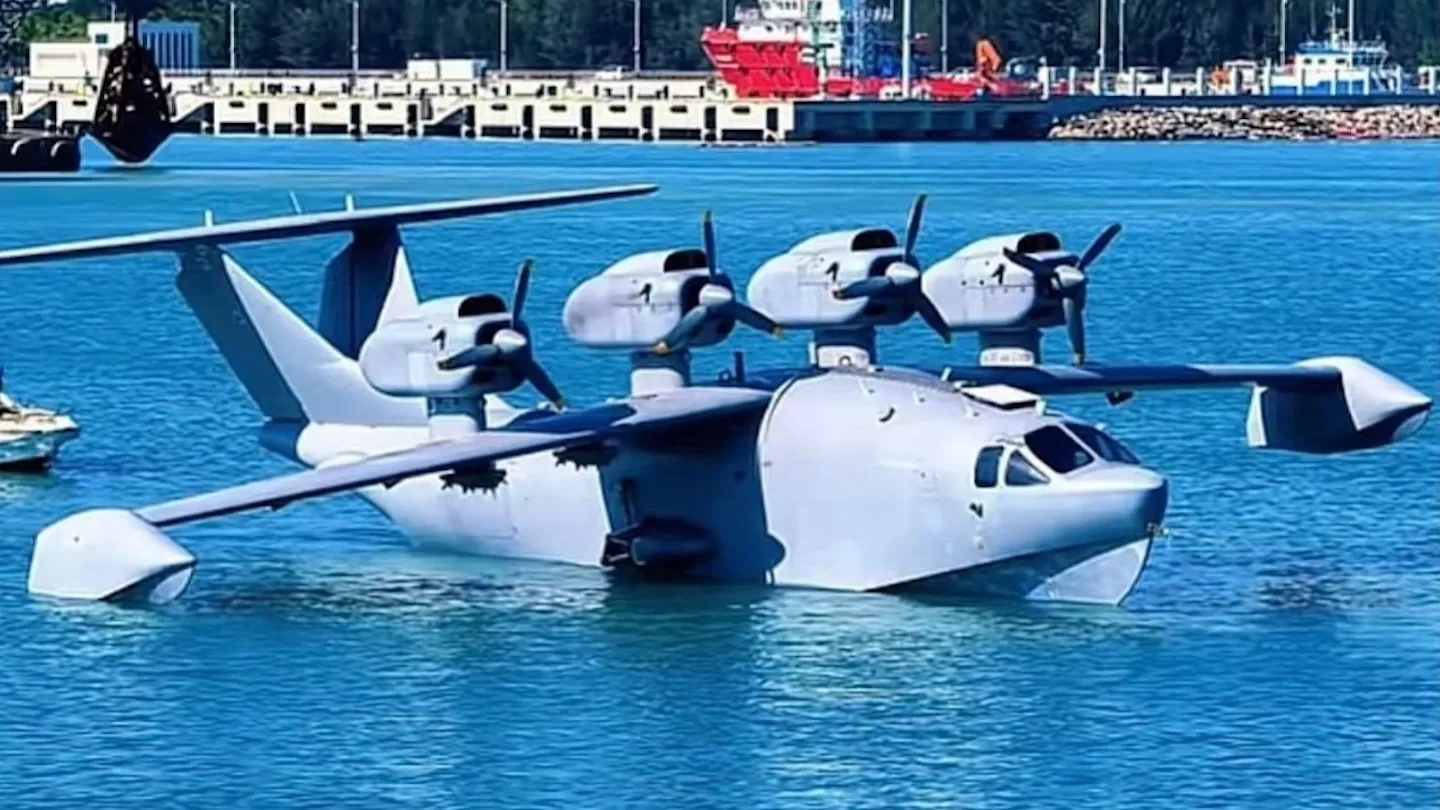 中國「渤海怪物」地效飛行器再度現身 機翼下方疑似配備武器掛架 1