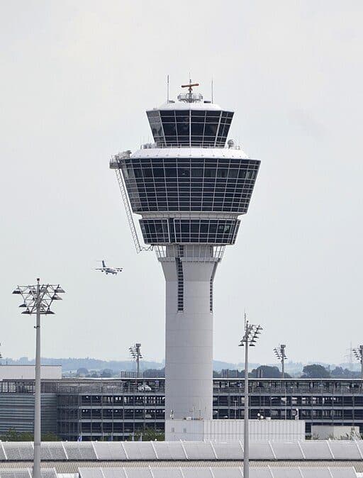 機場因無人機關閉事件頻傳,凸顯更大問題:當局究竟掌握了多少資訊? 1