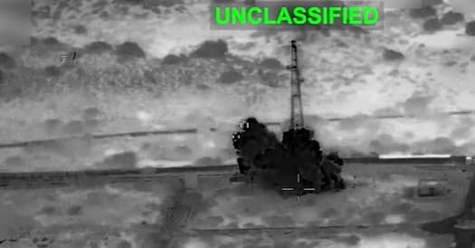 美軍空襲摧毀伊朗監視雷達與無人機基地 1