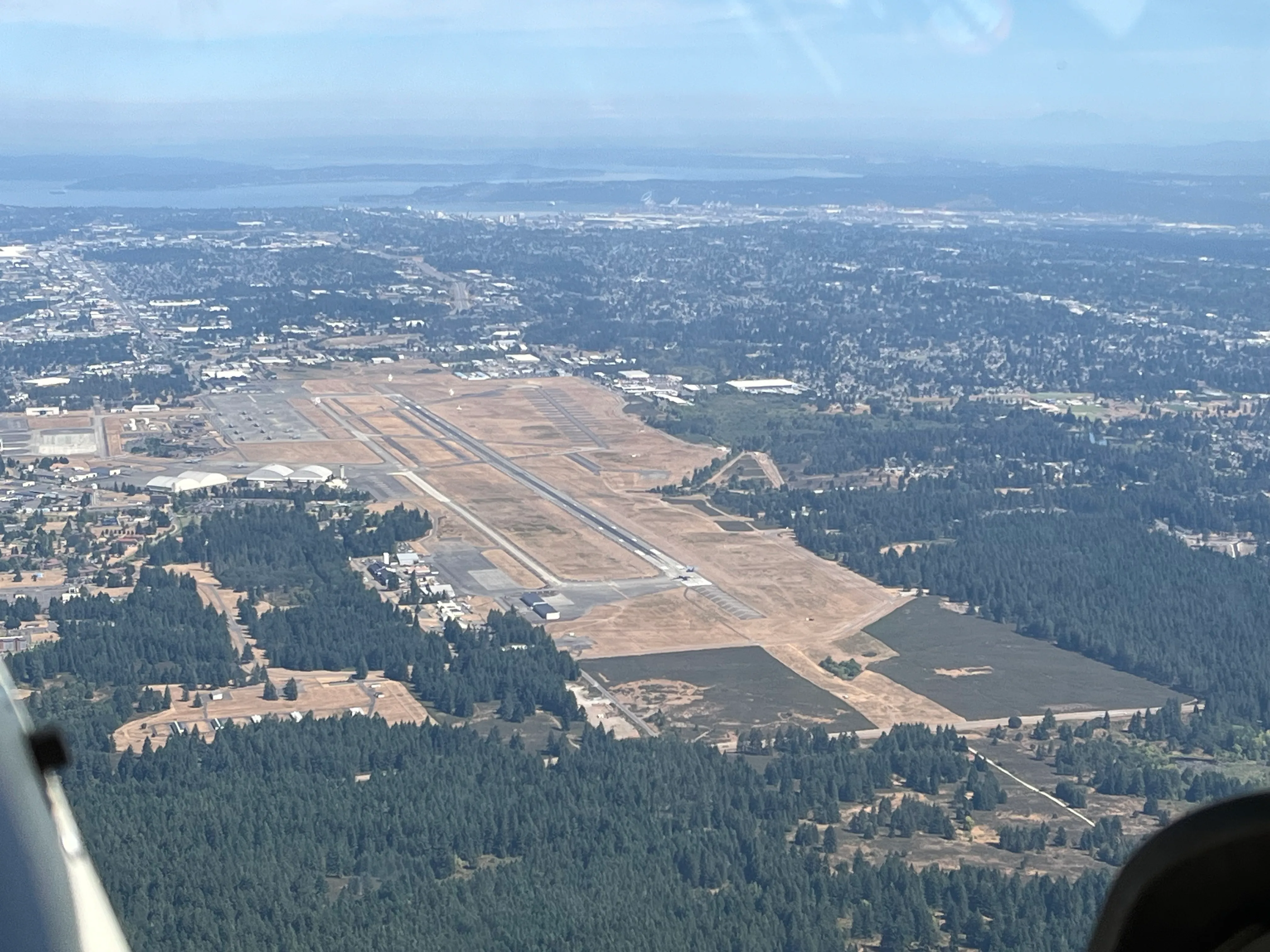Can Student Pilots Fly Through Military Airspace? 1