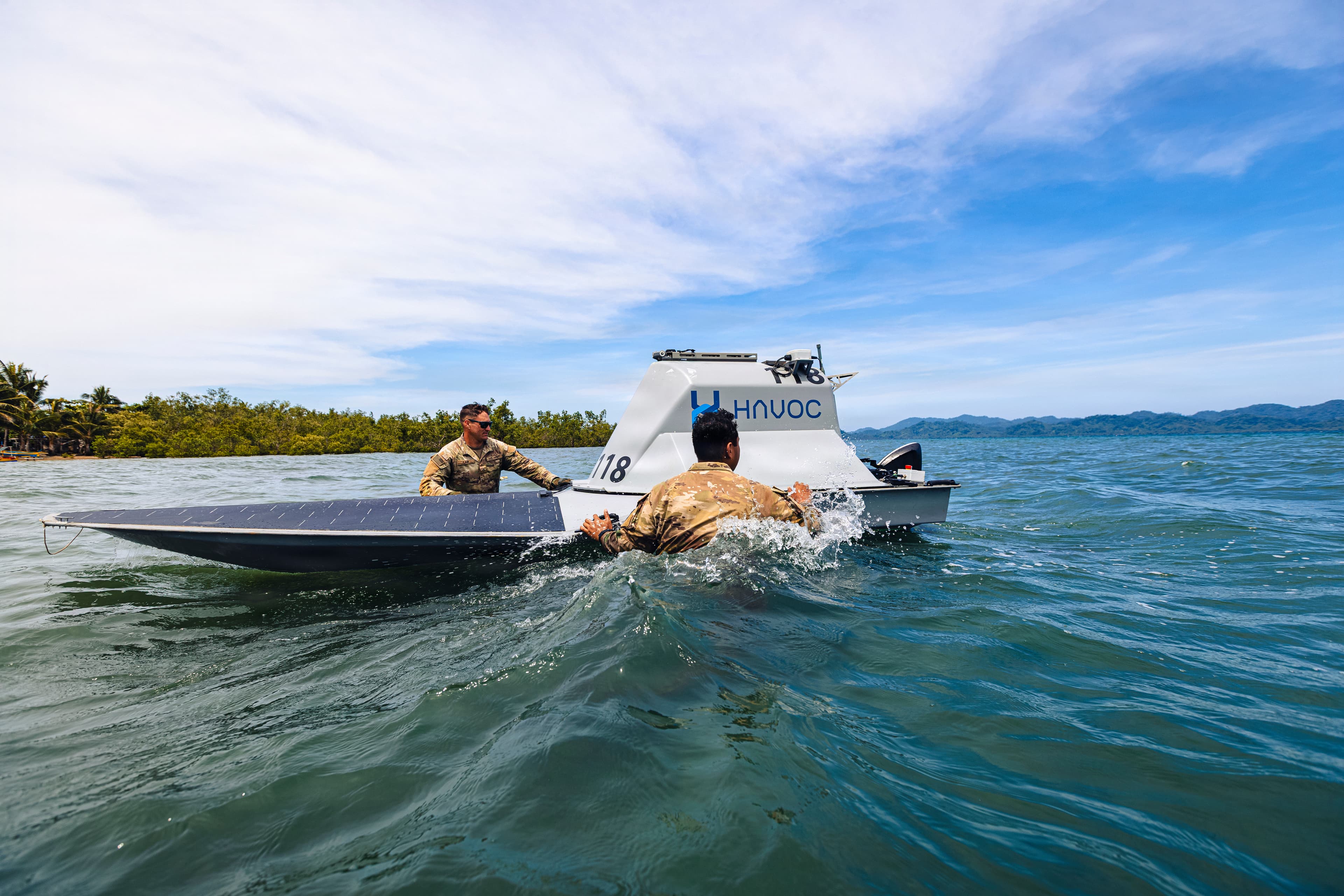 U.S. Military Tests Autonomous Unmanned Surface Vessels During Philippines Exercise, Expanding Maritime Drone Capabilities 1