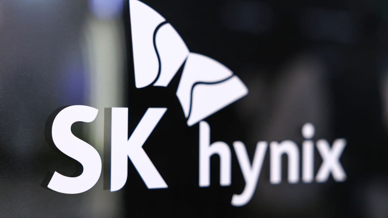 SK Hynix Overtakes Samsung as South Korea's Most Valuable Listed Company, Driven by HBM Demand 1