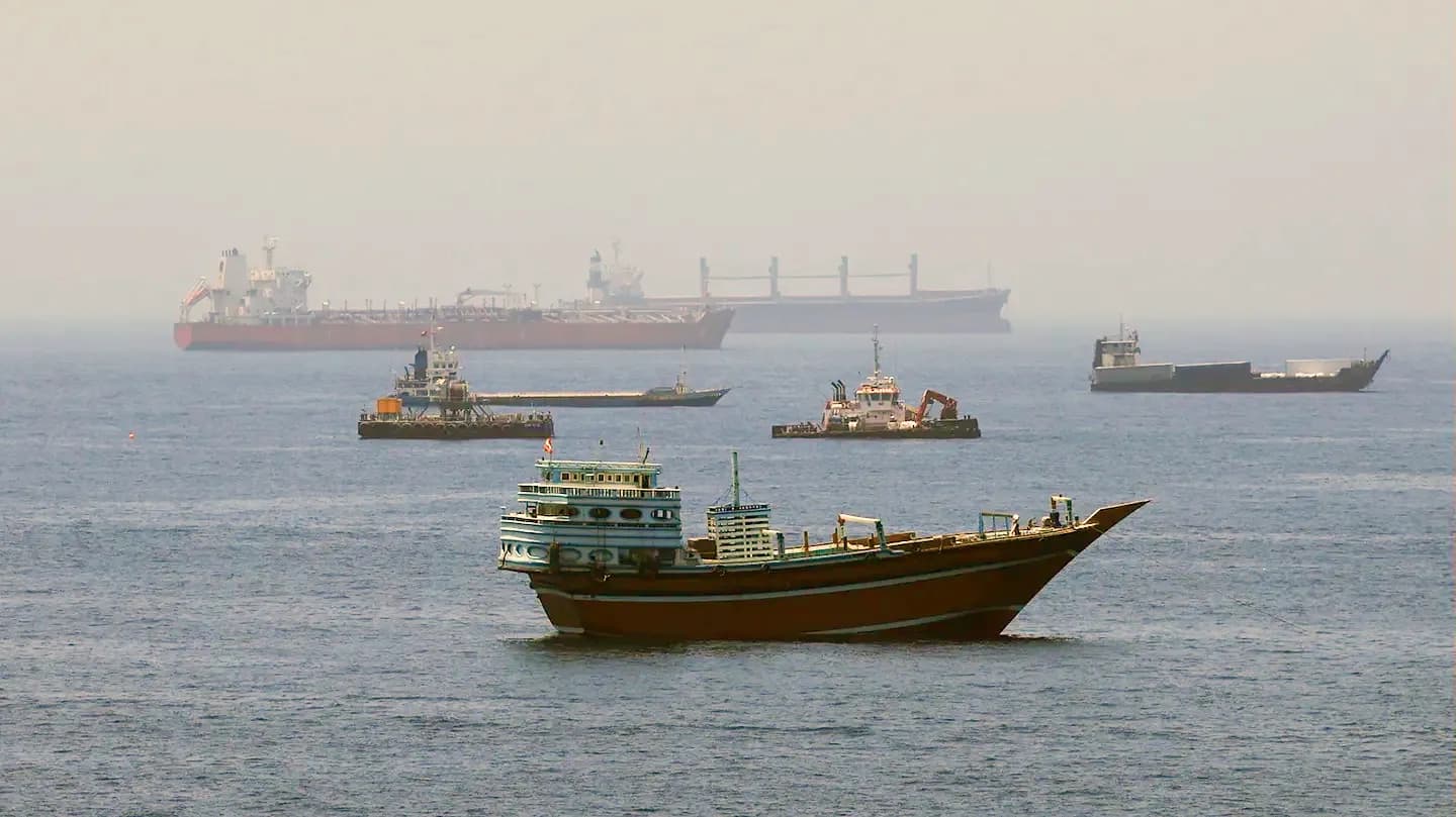 Strait of Hormuz Evacuation Plan Takes Shape: Hundreds of Stranded Vessels May Be Freed as USVs Join Mine-Clearance Operations 1