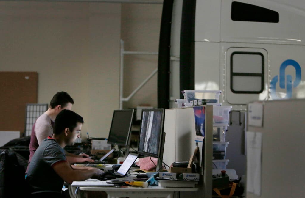 Pentagon Plans to Recruit 'Hundreds' of Software Engineers for Two-Year Tours Under New 'War Force' Initiative 1