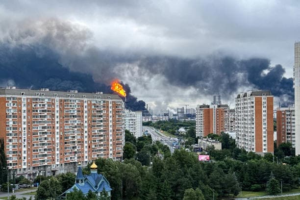 Ukraine Launches Massive Drone Swarm Strike Targeting Moscow and Crimea Simultaneously