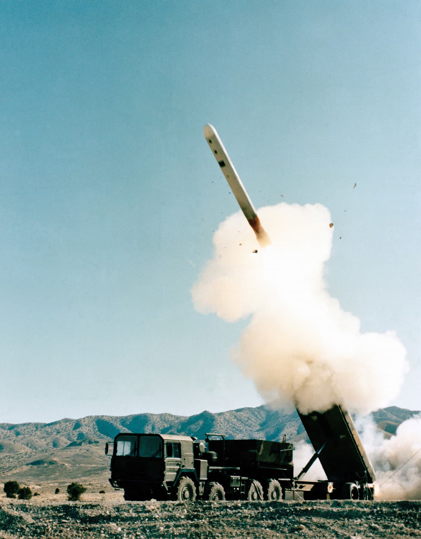 美國空軍尋求快速原型開發超音速反空中飛彈,目標對抗敵方無人機群