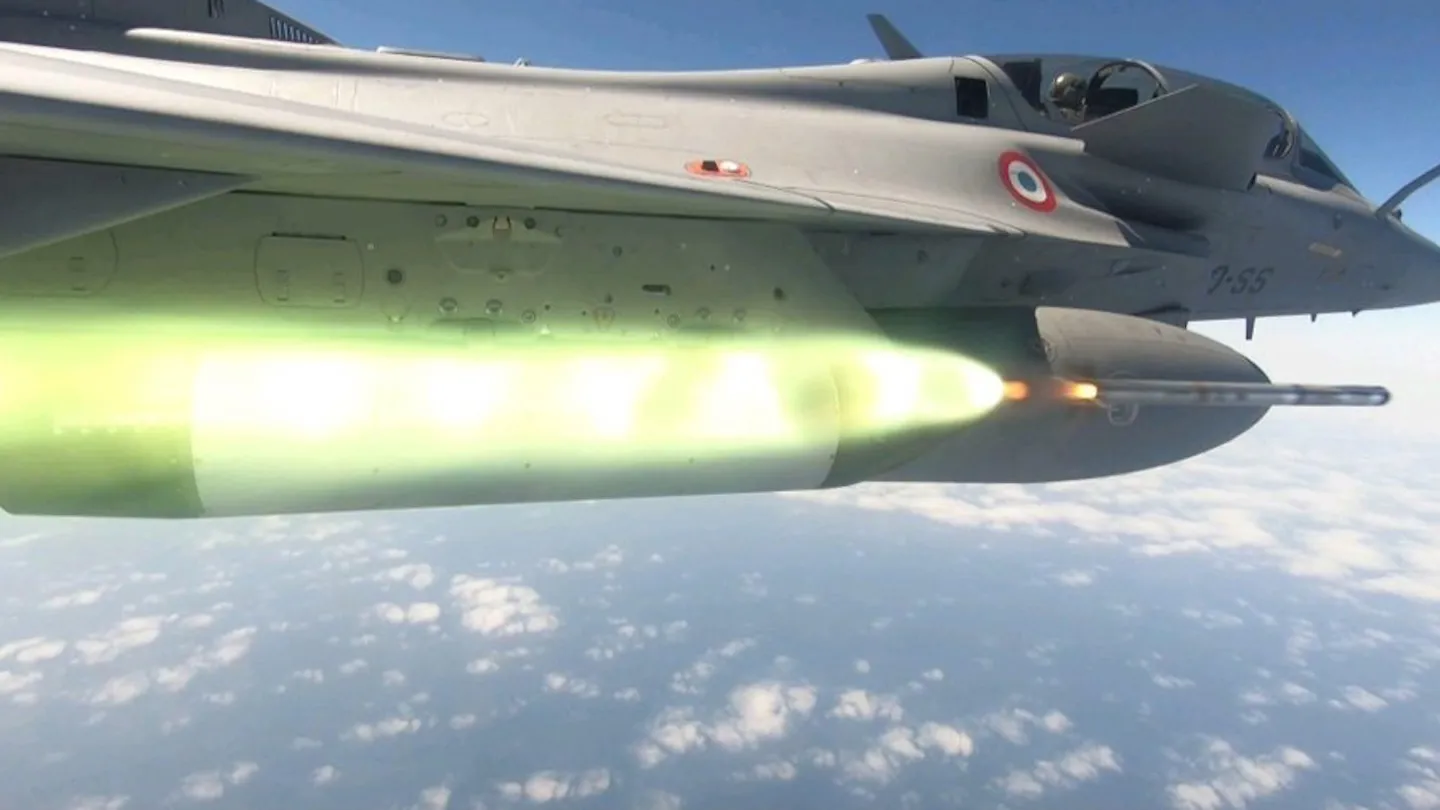 France Integrates Low-Cost Laser-Guided Rockets on Rafale Fighter to Counter Drone Threats 1
