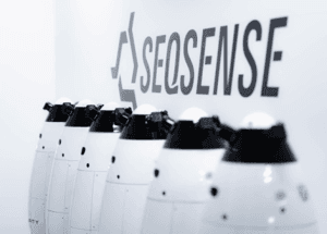 AWS 助力日本 SEQSENSE 打造自主保全機器人,4 名工程師管理整套雲端架構 1