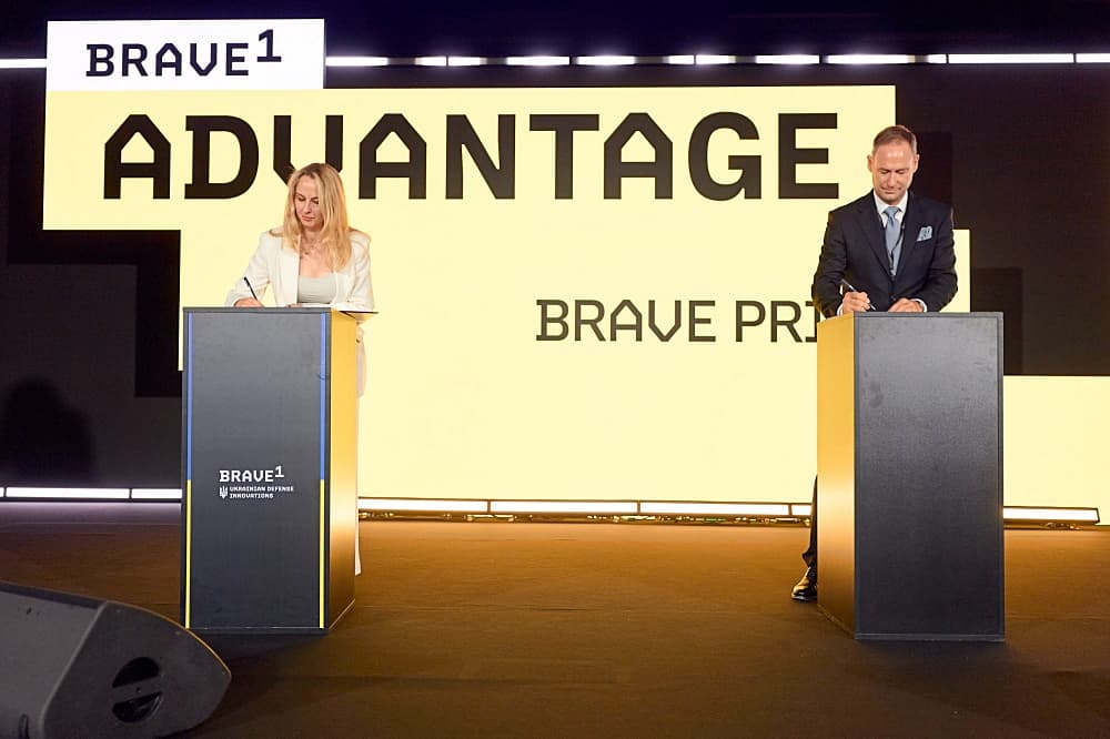 Airbus Defence and Space Signs MoU with Ukraine's Brave1 in Landmark International Defence Tech Partnership 1