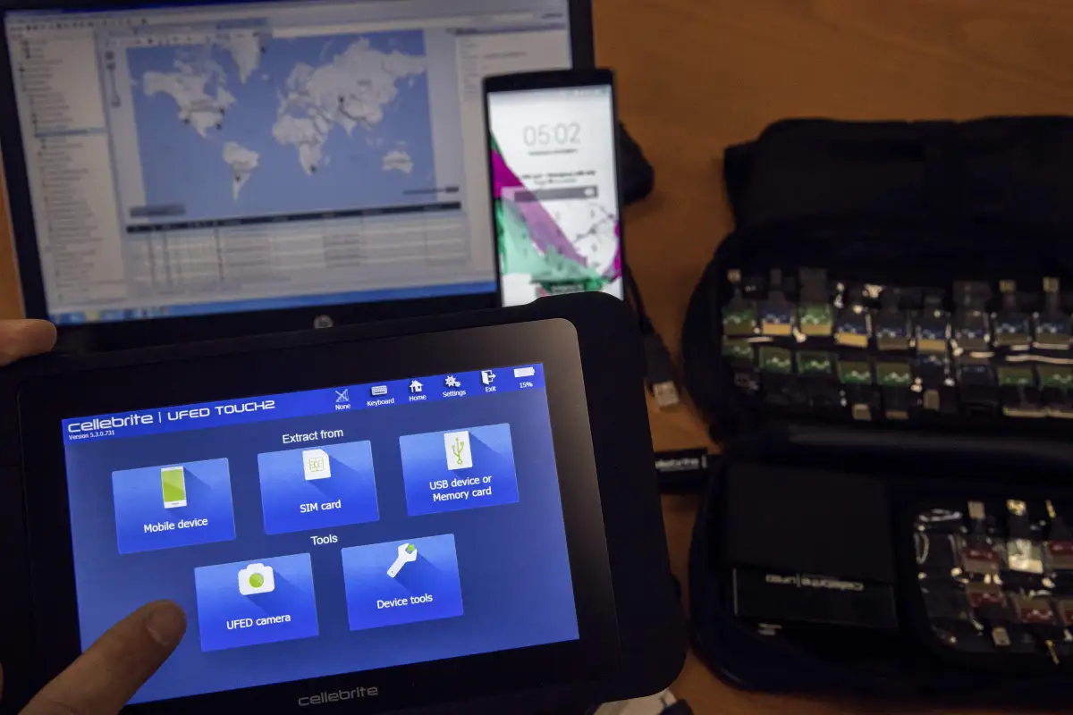 Cellebrite Claims It Stopped Selling to Russia, But Its Tools Were Still Used to Hack a Dissident's iPhone 1