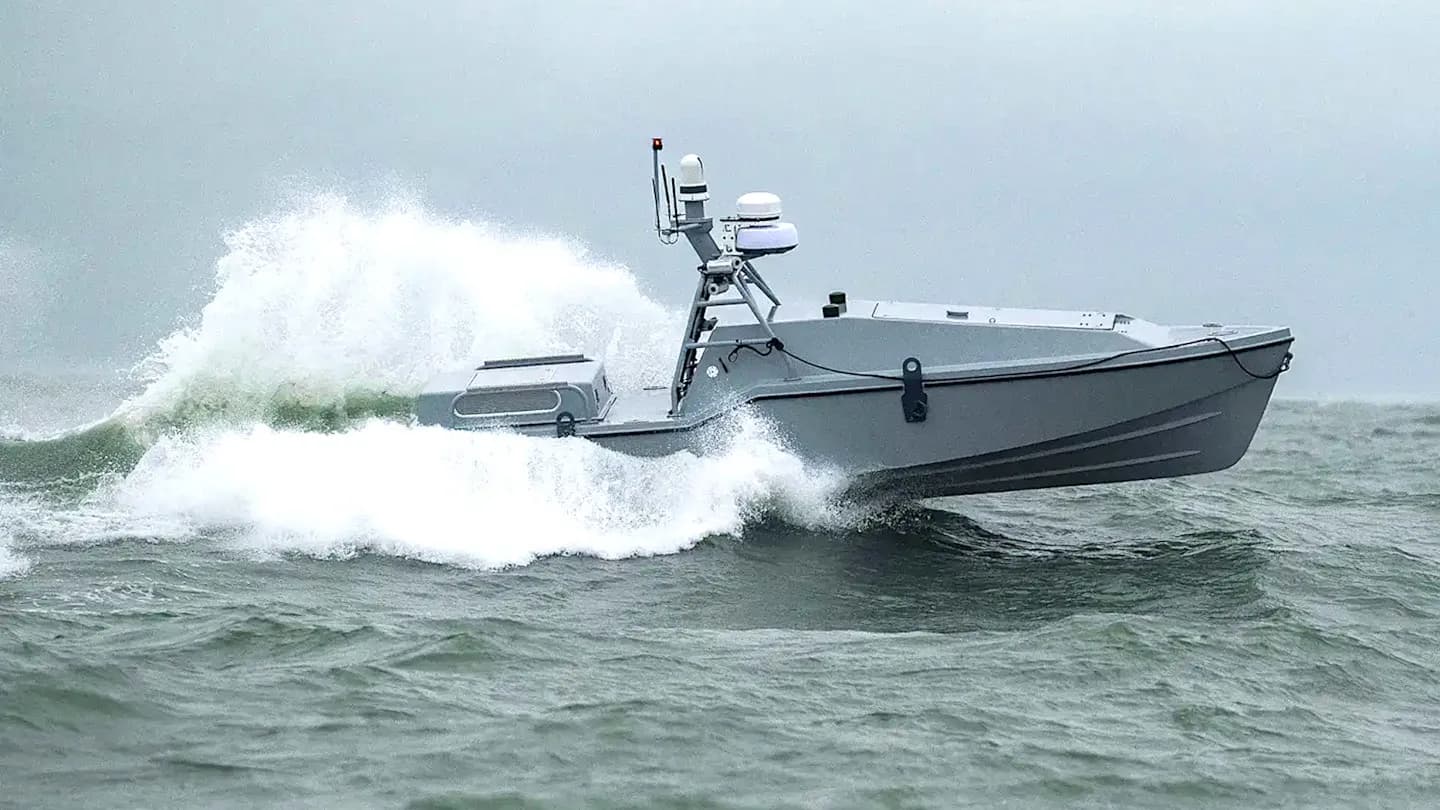 First-Ever USV Rescue: U.S. Navy's Saronic Corsair Saves Apache Helicopter Crew in Gulf of Oman 1
