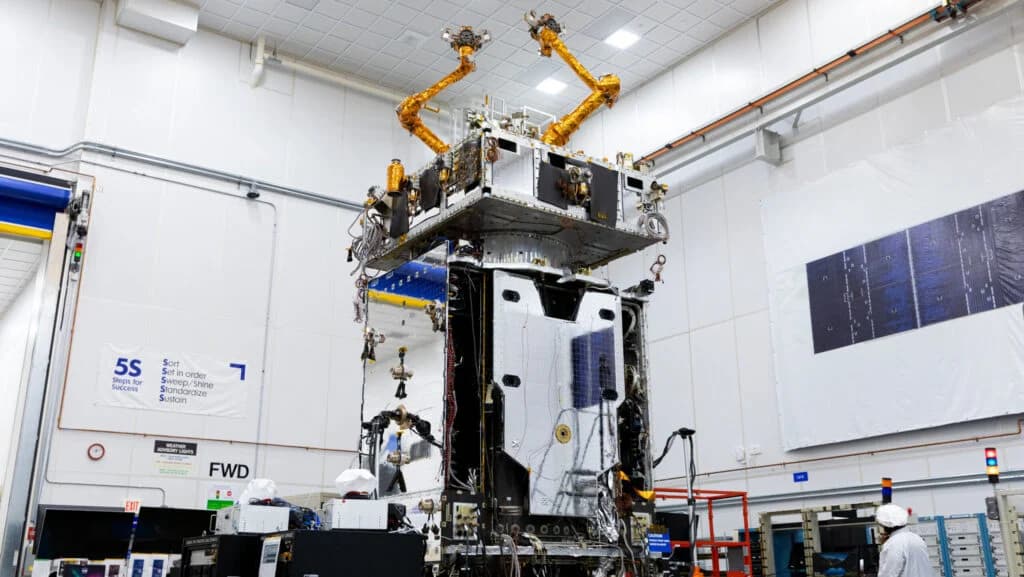 DARPA 機器人衛星維修太空船今年夏天終於將升空 1