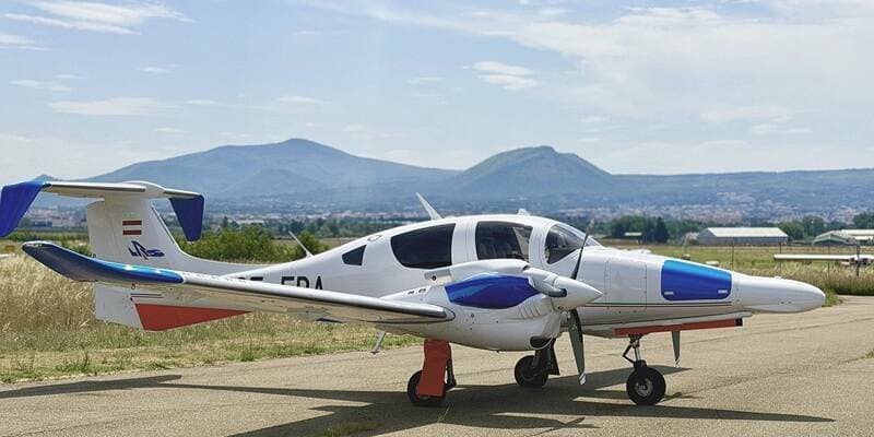 Diamond Aircraft Delivers Second DA62 MPP SurveyStar to Italian Remote Sensing 1