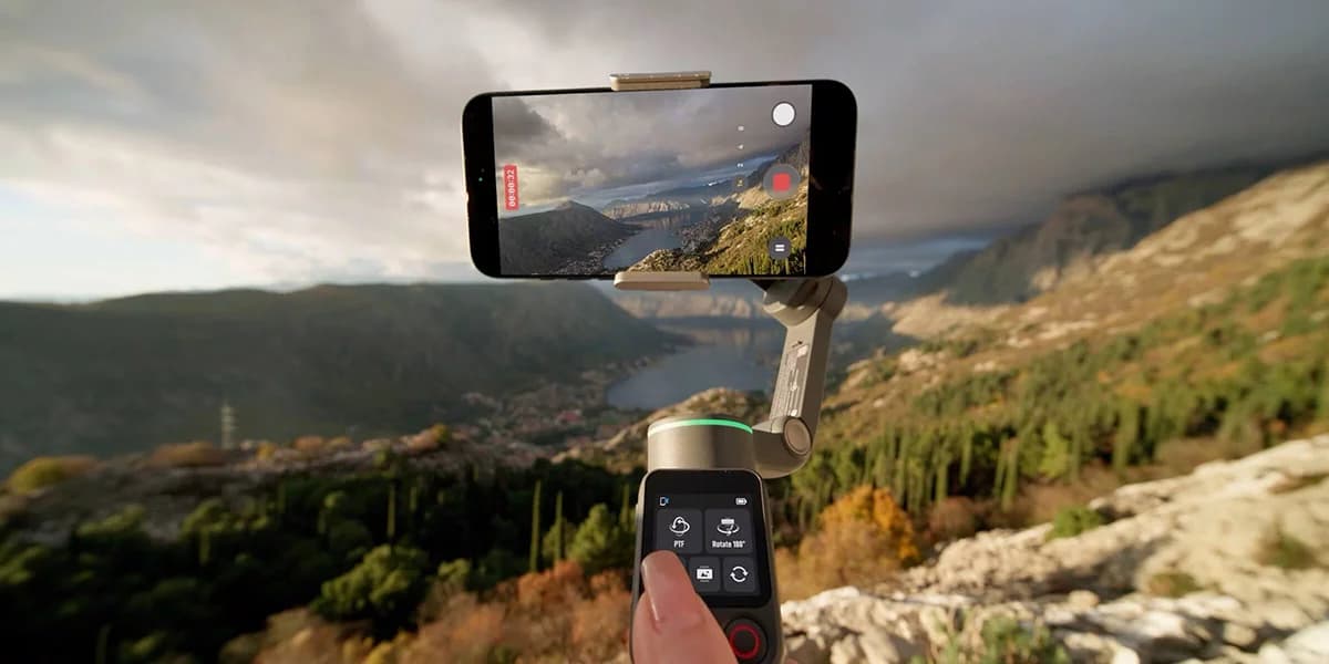 DJI 全新手機穩定器 Osmo Mobile 8P 搭載可拆式螢幕,實現遠端構圖功能 1