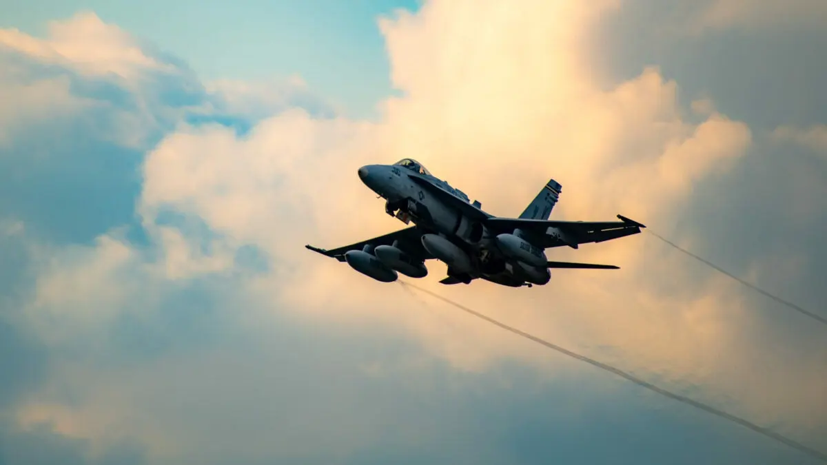 F/A-18 Hornet Crashes in Washington State National Forest; Pilot Ejects Safely 1