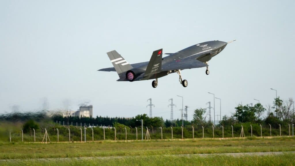 Leonardo and Baykar Complete Manned-Unmanned Teaming Test Flight 1