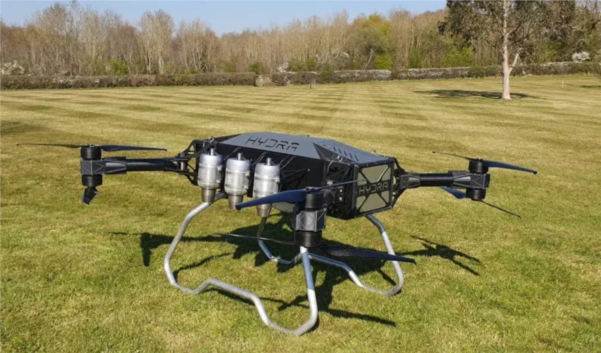 MBDA投資的英國新創Hybrid Drones完成HYDRA-400垂直起降無人機首飛,酬載量達400公斤 1