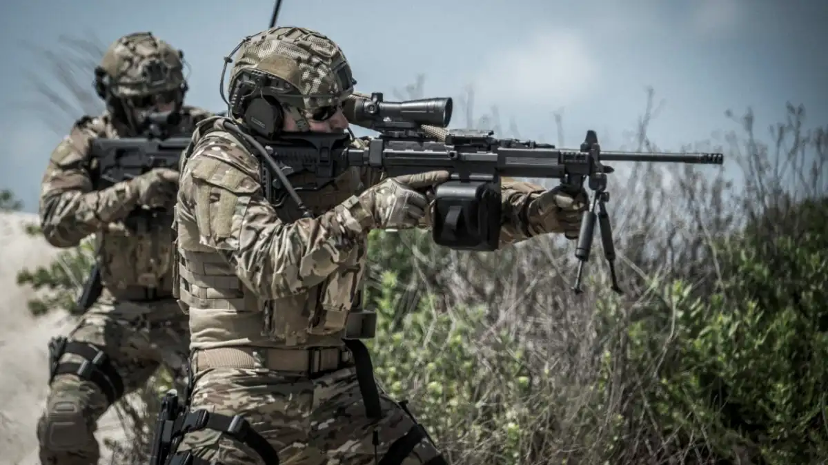 Indian Army Selects Meprolight MEPRO X6 Scope for Negev Light Machine Gun 1
