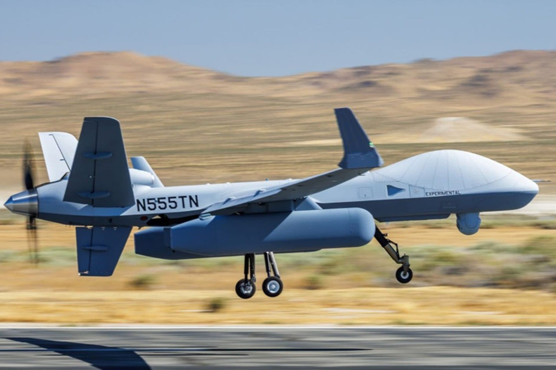 通用原子MQ-9B無人機首度搭載Saab空中預警莢艙完成首飛 1