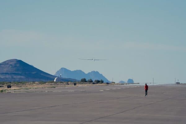 Otto Aerospace 層流無人機通過 DARPA 飛行測試驗證,於美國太空港完成試飛 1