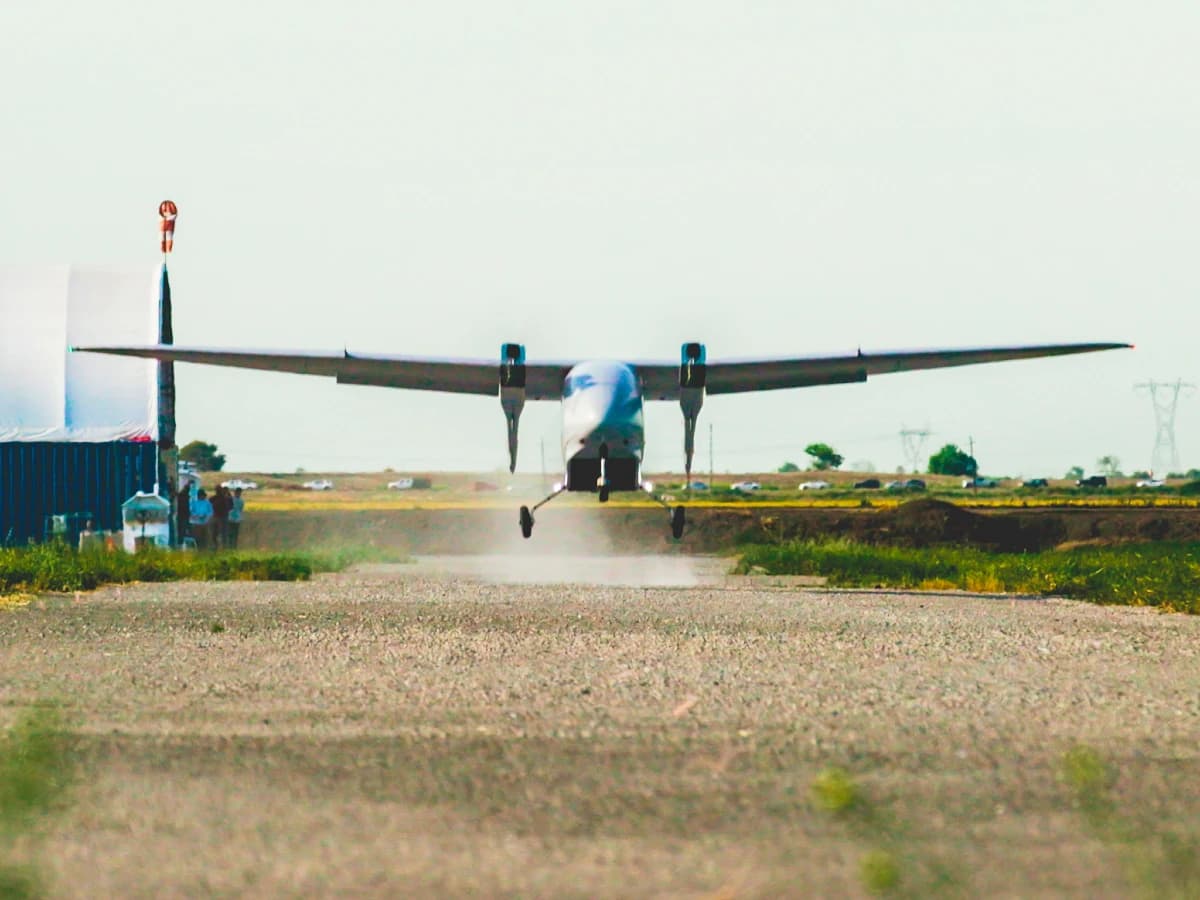 Pyka自主飛行貨運無人機DropShip完成首飛 1