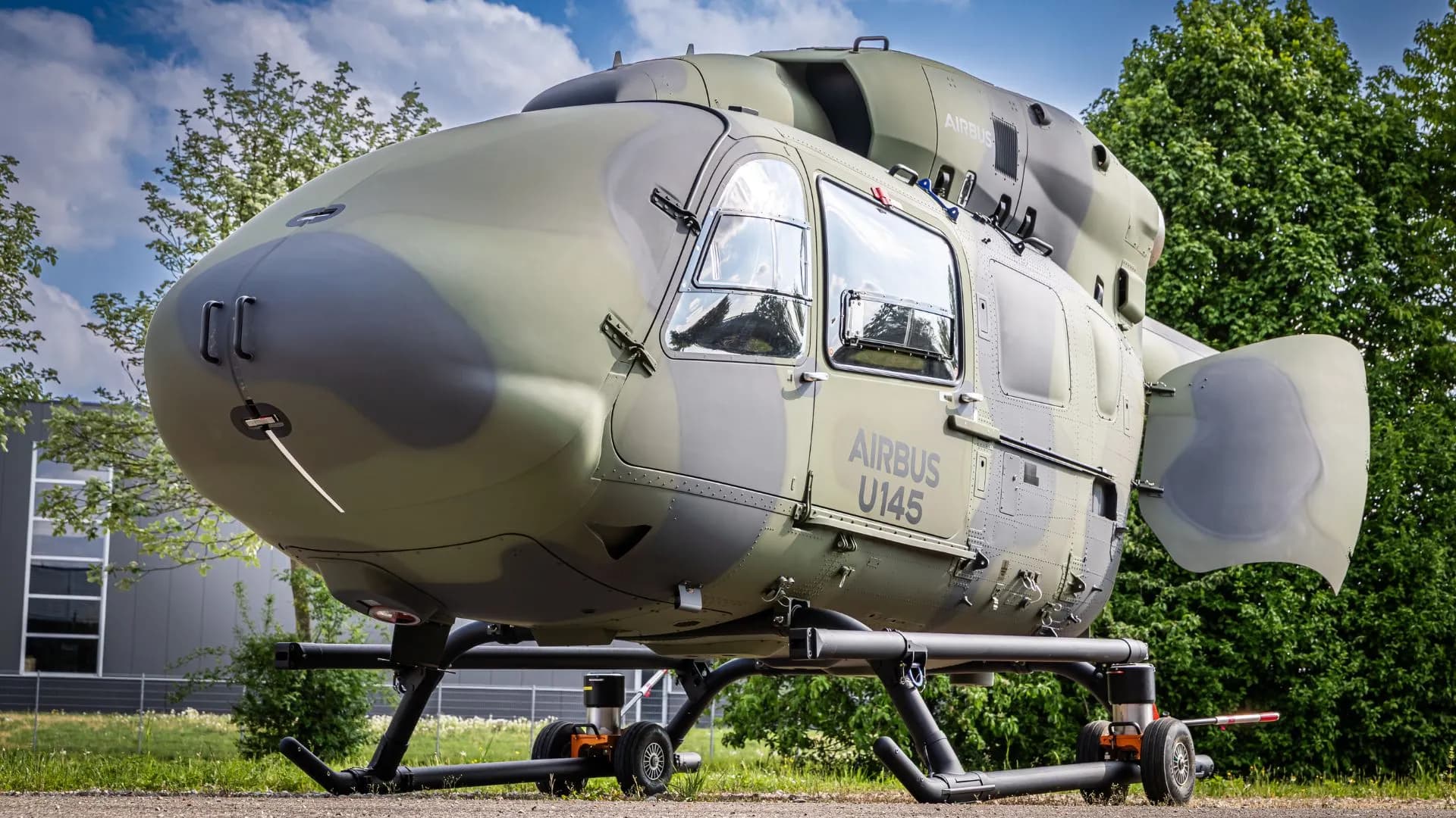 空巴發表U145無人駕駛直升機 移除座艙專為軍事任務打造 1