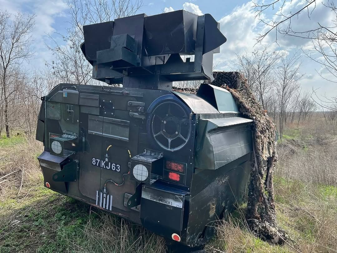 烏克蘭打造英國 Stormer HVM 防空系統模型誘餌——實機曾成功擊落多型無人機 1