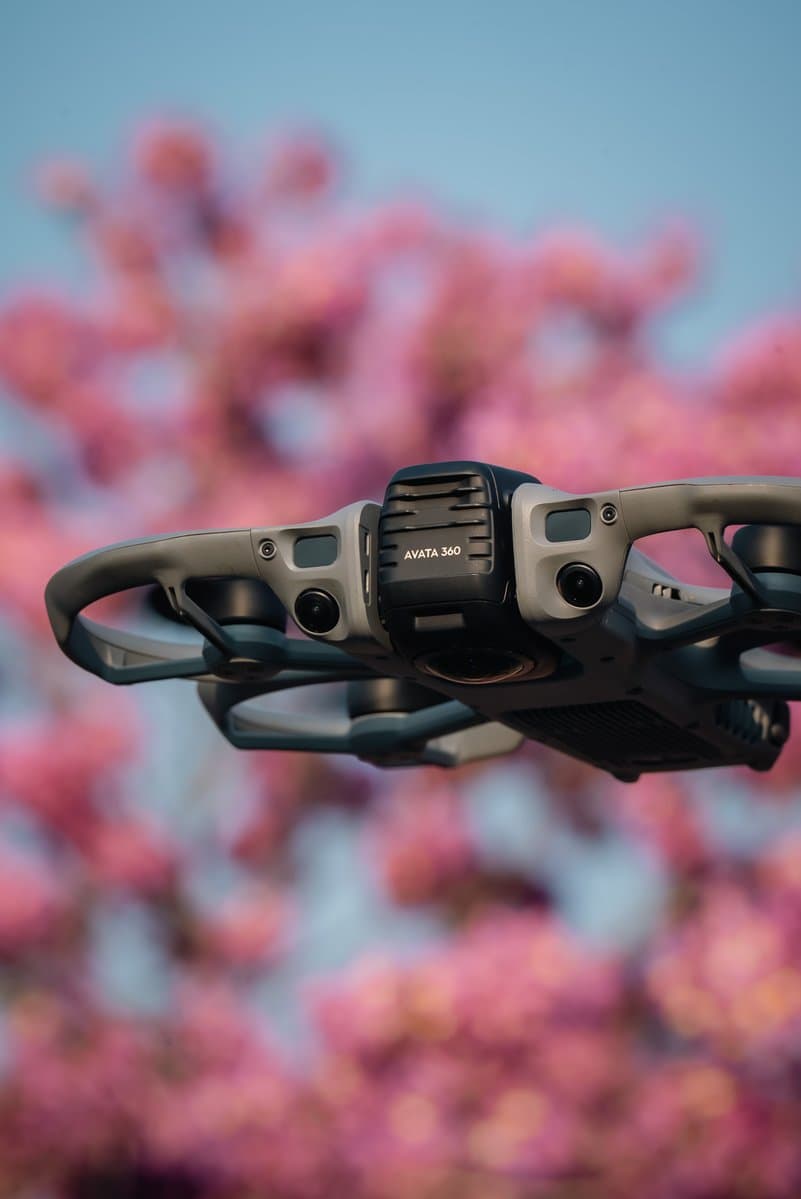 一台無人機記錄完整春天:DJI Avata 360 以 8K/60fps HDR 捕捉絕美春景