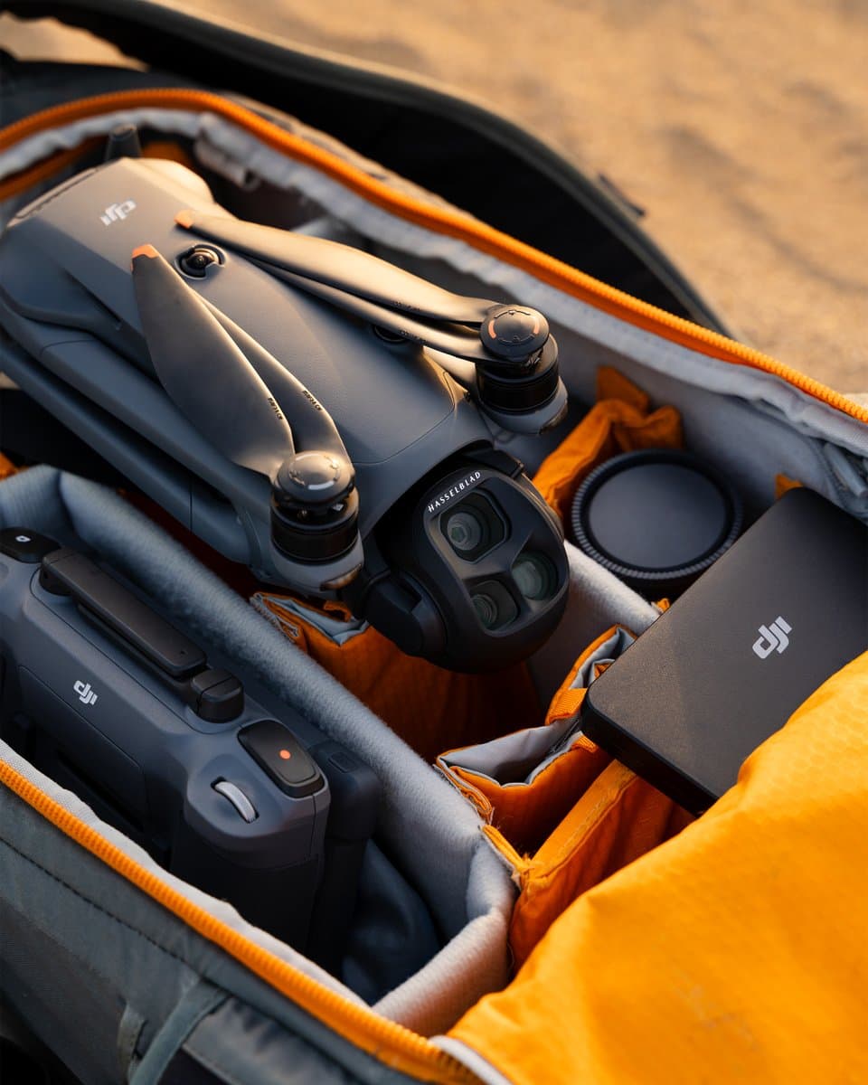 DJI Mavic 4 Pro 挑戰沙漠極端環境:1 億畫素 Hasselblad 鏡頭從容應對強烈光線 1